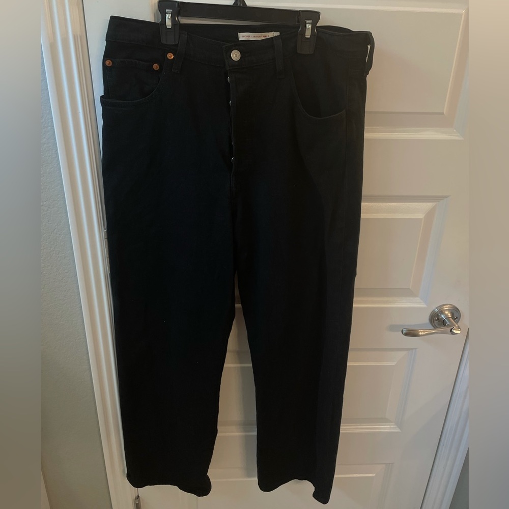 LEVI’S RIBCAGE ANKLE STRAIGHT JEANS